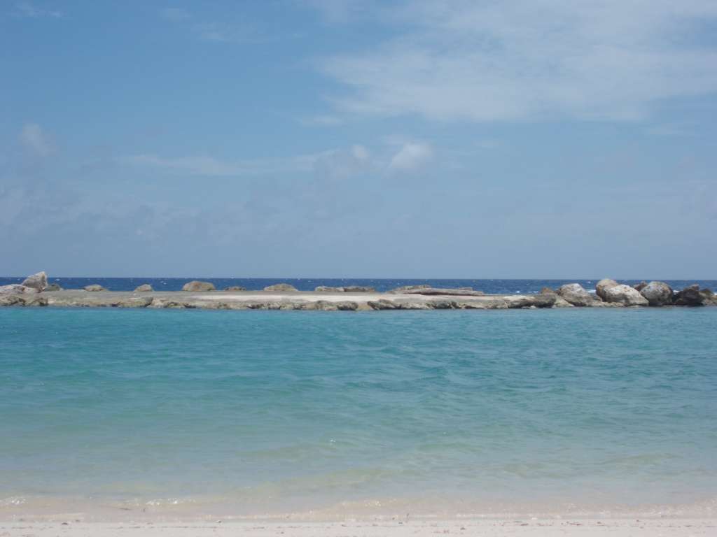 Favoriete stranden op Curaçao Mambo Beach Sea Aquarium Beach - Mama's Meisje blog