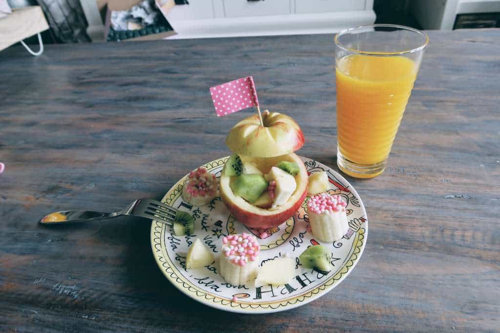 Fruithapje kraamzorg kraamweek kraamvisite - Mama's Meisje Blog