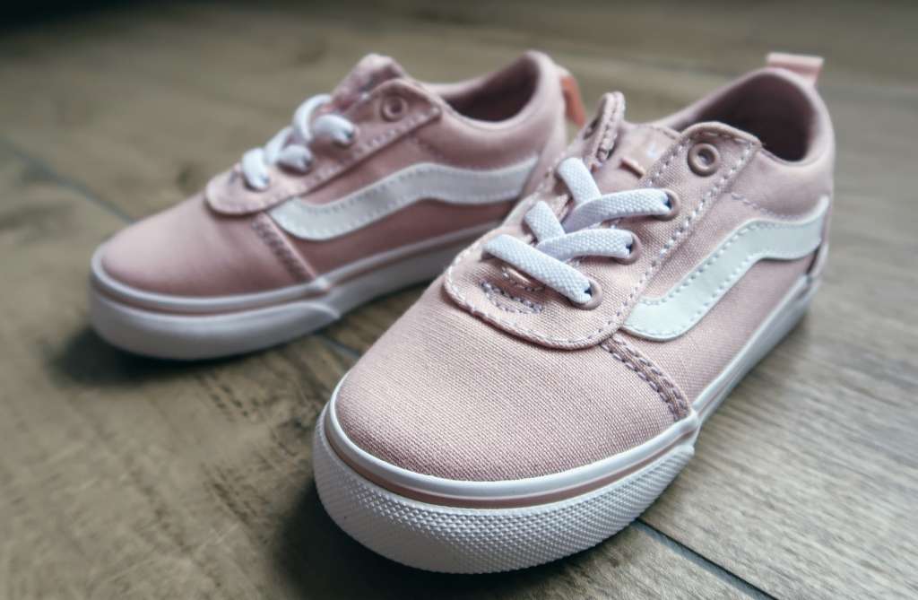 Schuurman Schoenen Vans gympen meisjesschoenen meisjes voorjaar zomer roze sneakers - Mama's Meisje blog