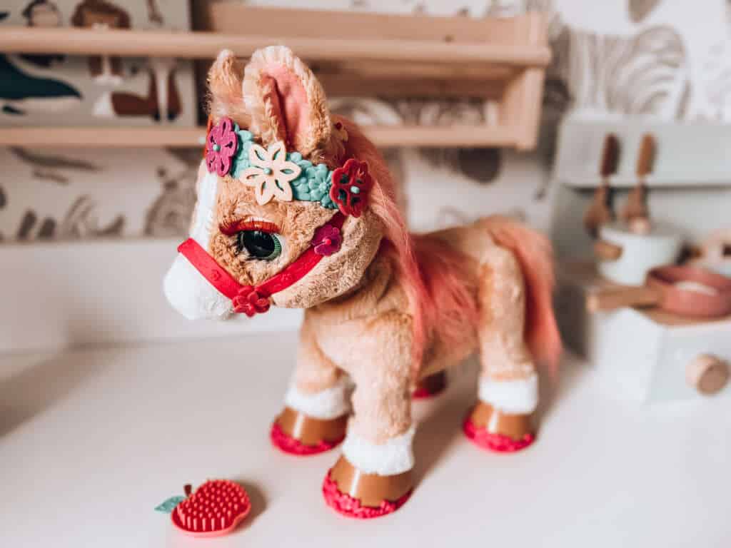 FurReal Cinnamon Mijn Styling Pony review beoordeling ervaring - Mama's Meisje blog